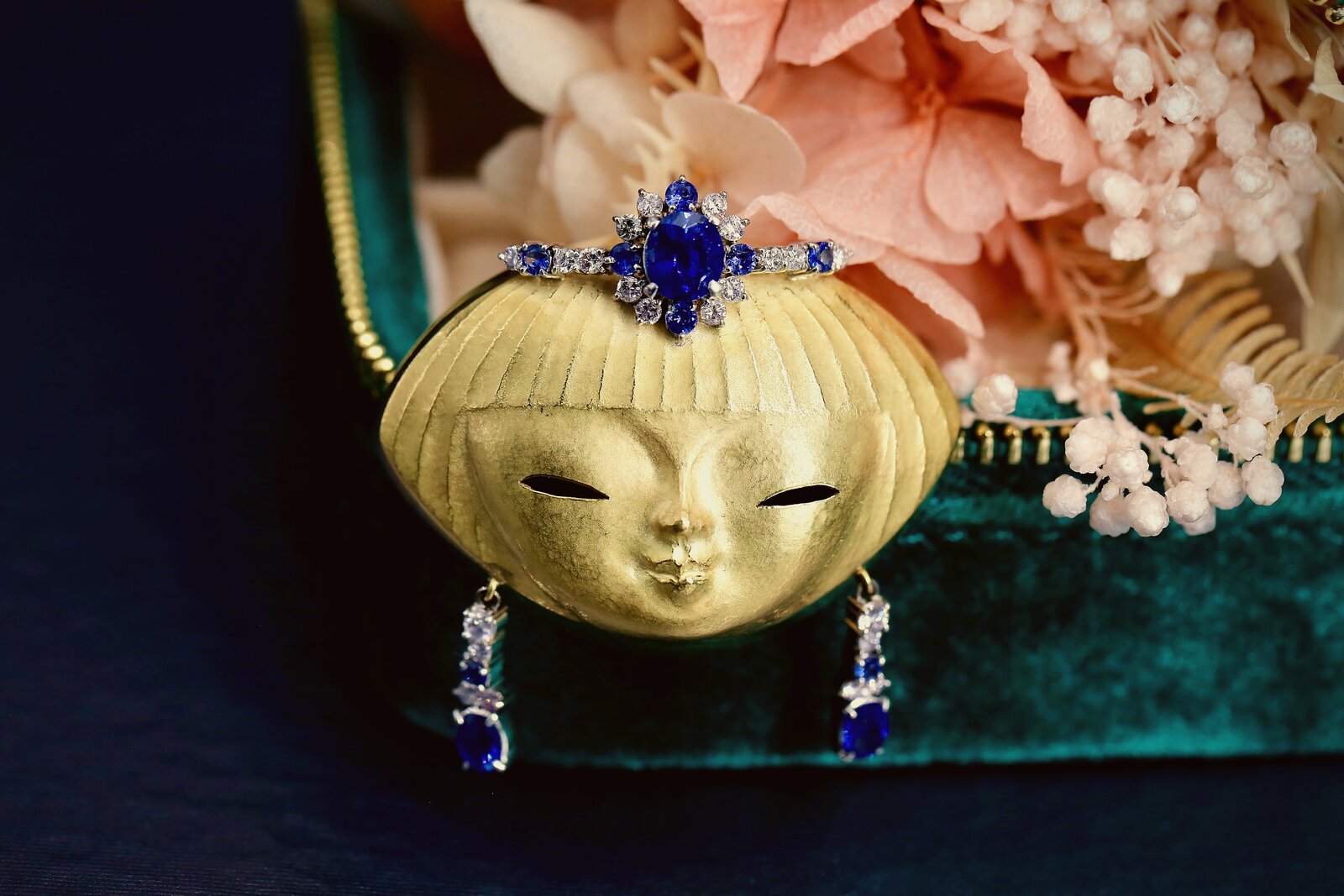 pendants, 01